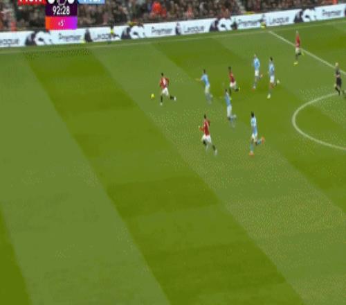 多特蒙德,不敌斯图加,阿德耶米错,米兰,MiLan,米兰体育官网,米兰官网,米兰体育下载